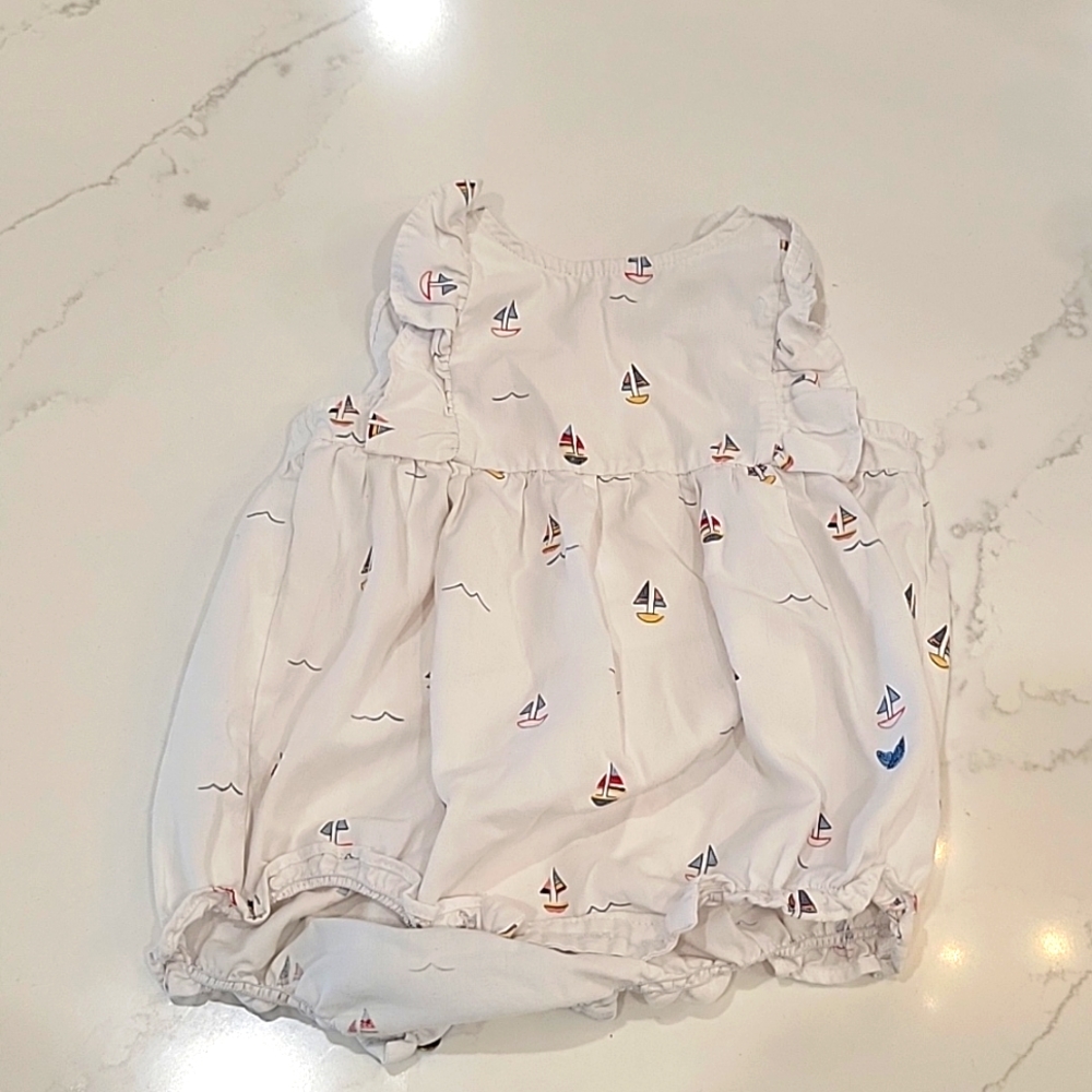 Baby girl onesie 12/18m